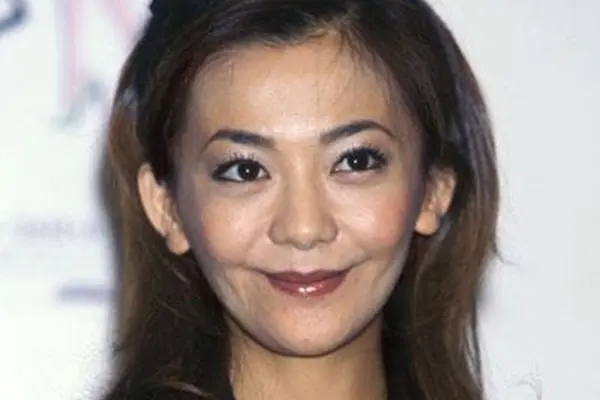 華原朋美 ｢禁煙で8キロ増。無職で車も買えない｣と悲痛告白 | 女性自身
