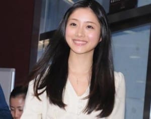 石原さとみ セクシードレスで8時間「小栗旬へ朝まで奉公」