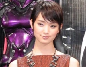 綾野剛が絶賛「剛力彩芽は普通じゃなかった」