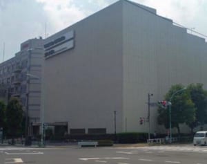 桑田佳祐“聖地”売却騒動救った「資産３千400億円」大富豪