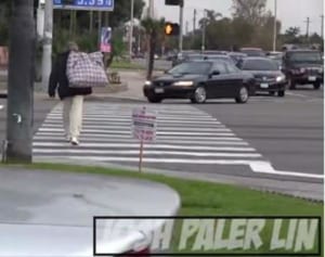 100ドルもらったホームレスは何をしたか——米ユーチューバーが尾行して見たものは