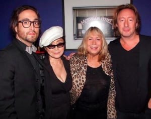 ジョン・レノンの最初の妻シンシアの死をオノ・ヨーコが追悼し、非難殺到