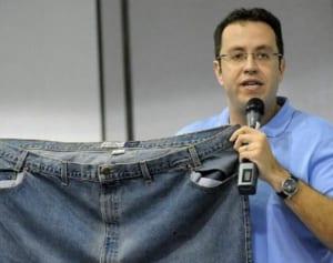 サブウェイで110kg減量して有名になった男性、児童ポルノ所持で逮捕