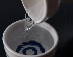 酒類販売免許がないと扱えない化粧品がある!!