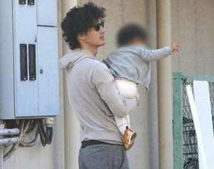 安藤政信“休業3年”支えた身重妻は“堀北真希似”アパレル店員