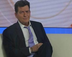 チャーリー・シーン HIV告白の陰に「100億円訴訟」危機