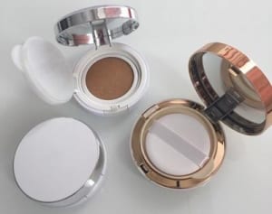 韓国から世界標準へ！　大注目の“クッションファンデ”って？　ユンチェの“韓ドル”プロデュース!!12月号