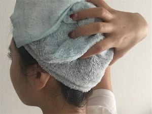 頭皮の乾燥には…オリーブオイル“直塗り”！　ユンチェの“韓ドル”プロデュース!!12月号