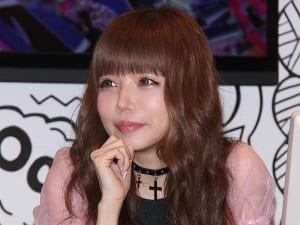 益若つばさ　長男同伴で…新恋人・深瀬の両親と初対面の夜