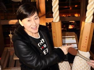 松居一代　夫婦円満証拠の鈴の緒「数百万円の特注」と熱弁