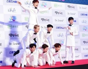 組体操であやとりを･･･BTOBの団体芸が面白すぎると話題に