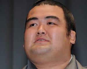 「琴奨菊」結婚式の裏側で「貴乃花」が理事長選クーデター