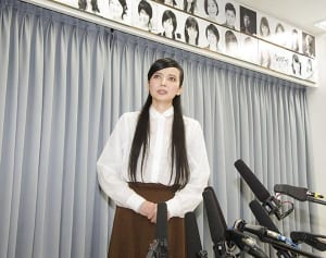 ベッキー　不倫騒動で一躍有名…実家が記念撮影スポットに