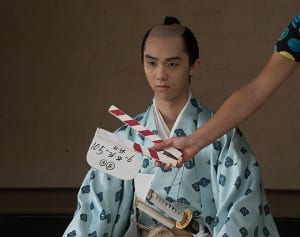 羽生結弦の凛々しいマゲ姿「オーラが違う」と現場メロメロ