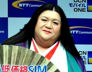 マツコ 会見でさりげなく見せた“年上”への気遣い