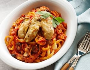 料理で大人気！大鶴義丹さんのトマトソース、秘密はキムチ！