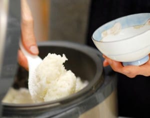 石巻で復興ボランティアにご飯ふるまう女性「家１軒立つくらいお金使った」