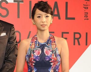 酒井若菜「結婚はしない」佐藤隆太に話した闘病16年の決断