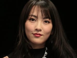 知英 KARA脱退から2年…「ヒガンバナ」で歌手解禁の夜