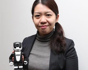 会話もできる“ロボット型スマホ”が有能＆かわいい！