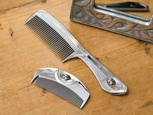 ｢髪をとかすだけ｣で天使の輪ができる! 魔法のコーム!!