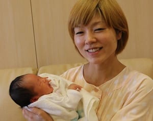 陣痛に耐えながら避難を…赤ちゃんポスト病院「命のドラマ」