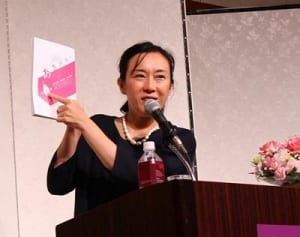 「あさが来た」に学ぶ生き方　脚本家・大森さん語る