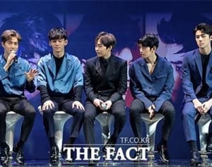 EXO、一瞬も目が離せないパフォーマンスを予告（カムバック記者会見）