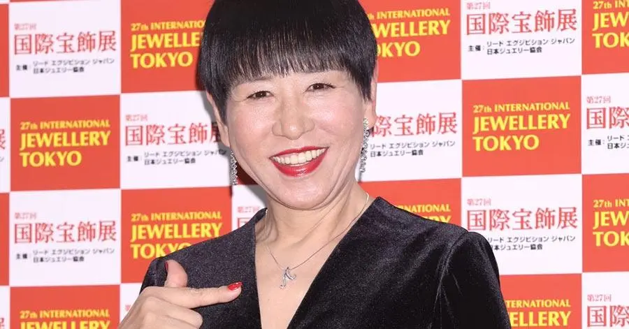 和田アキ子 椿鬼奴 女性芸能人たちの禁煙成功体験 女性自身