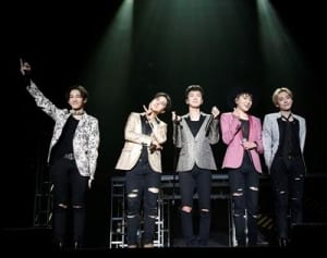 WINNERがメッセを最高に盛り上げた！自慢の“アレ”も披露