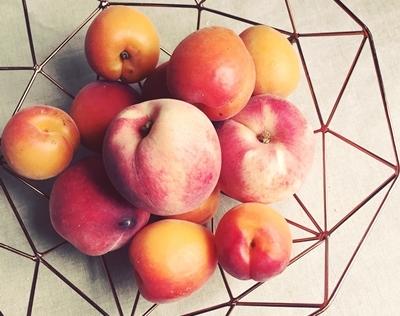 第7回「7月は桃のデザートを、現代のアレンジで」～マダムミキのパリの食・デザイン365日