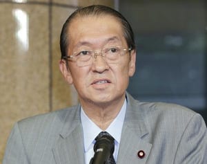 鳩山邦夫さんの後継者争い 長男と次男は葬儀で目も合わさず