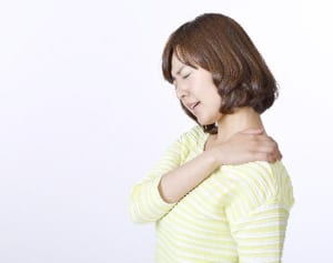 肩こり、腰痛が消えると話題に！「筋膜リリース体操」とは？