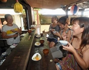 “元気の源”チャージOK　外食でしっかり朝ご飯