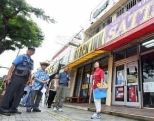 文化混在 表情多彩に　基地の街コザを散策