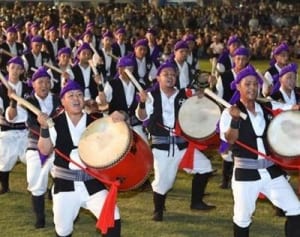 迫力の舞、観客を魅了　沖縄全島エイサーまつり最終日