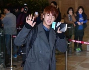 防弾少年団のJIN、撮影中に怪我！「大きな負傷ではない」