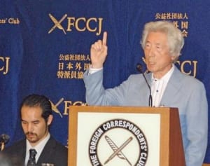 「あれはうそ」小泉元首相　安倍氏の汚染水表現に