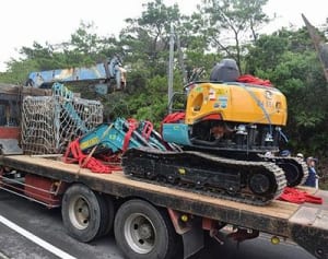 政府焦り〝最終手段〟　沖縄・北部訓練場、きょうにもヘリで重機空輸