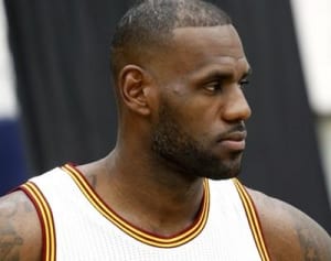 NBA黒人スター選手 “国歌起立問題”での立場を明らかに