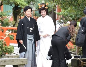 藤原紀香 京都“特別挙式”で愛之助と祈った「子授けの社」