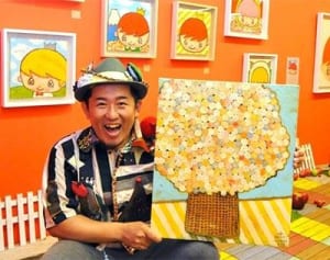 海外でも作品評価　アリカワさん“故郷”沖縄で個展