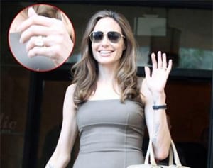 アンジェリーナ・ジョリー、婚約指輪など宝石の所有権を要求