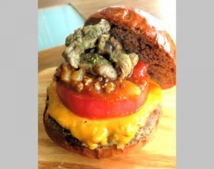 ご当地バーガー日本一へ　3S cafe、県代表に