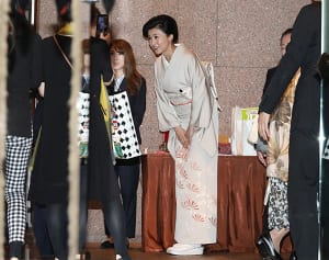 紀香の梨園妻デビューに先輩妻たちからの“怖すぎる通信簿”