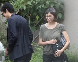 杏 15年ぶりショートヘア変身も、東出と並んだらすぐバレる