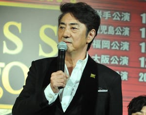 市村正親が楽屋に必ず“家族の写真を飾る”理由