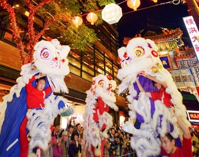早くもお祝いムード　横浜中華街で「春節燈花」
