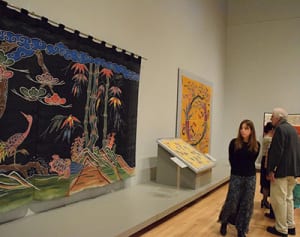 魅せる琉球の美　米ワシントンで沖縄の紅型展