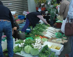 イベント満載、絶品グルメ「ローカル市場」がおもしろい!　